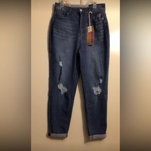 Vanilla Star Super High Rise MOM Jeans 🔥